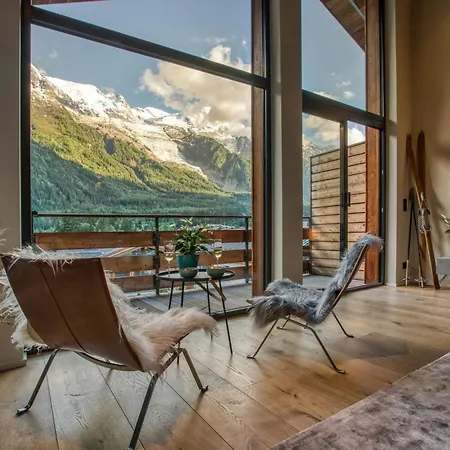 Beautiful With Jacuzzi In Holiday home