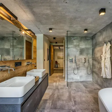 Beautiful With Jacuzzi In Holiday home *